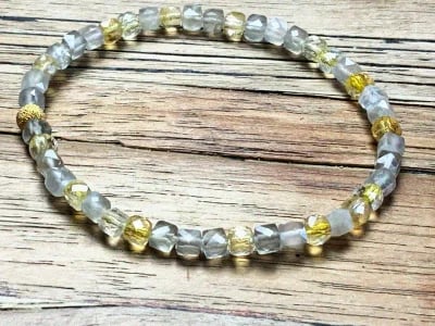 Dein persönlicher Begleiter: Edelsteinarmbänder kaufen