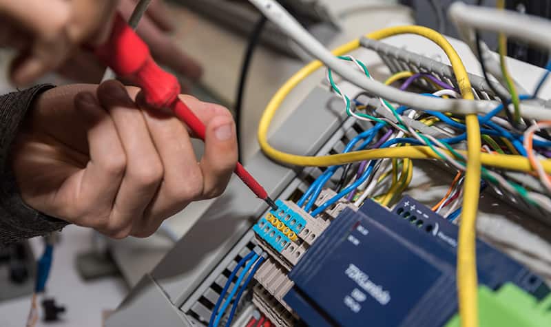 Elektro Notdienst in der Nähe: Ihre Rettung bei unerwarteten Stromausfällen