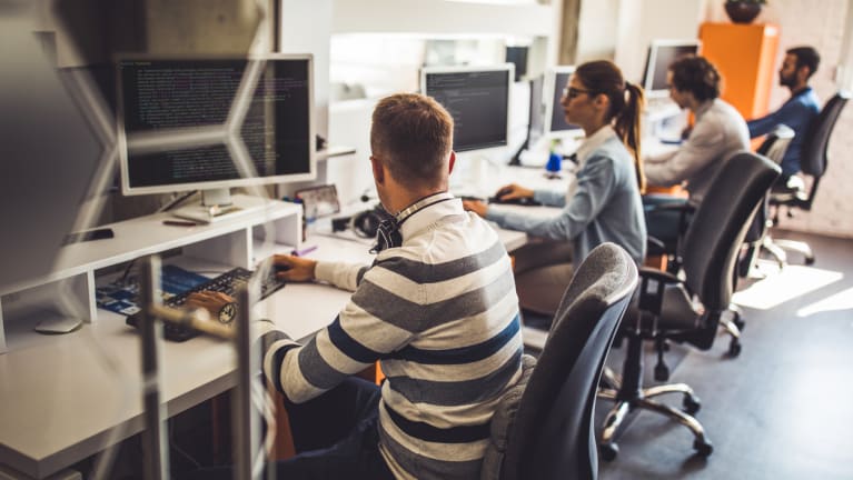 Unsichtbare PC-Überwachung und Mitarbeitermotivation: Wege zur Vermeidung von Misstrauen und Angst