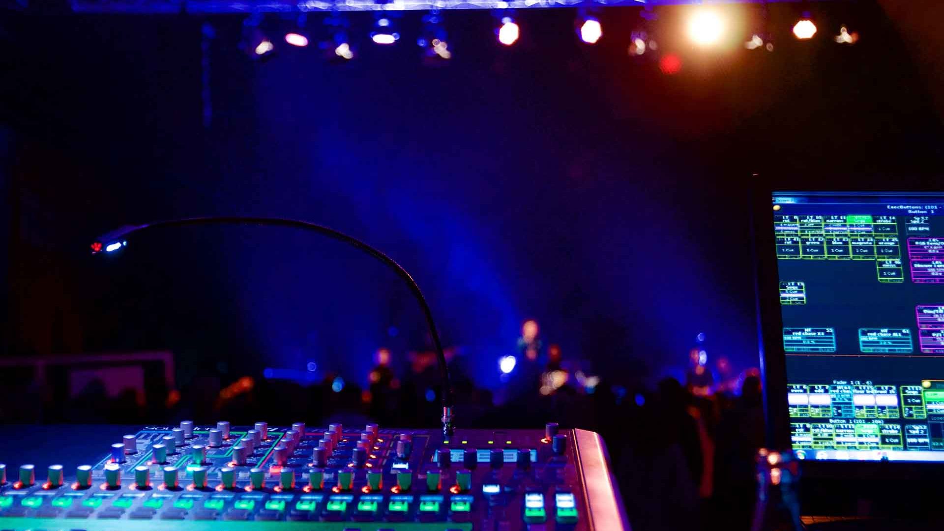 Warum Lichttechnik mieten Münster für Ihr Event ideal ist