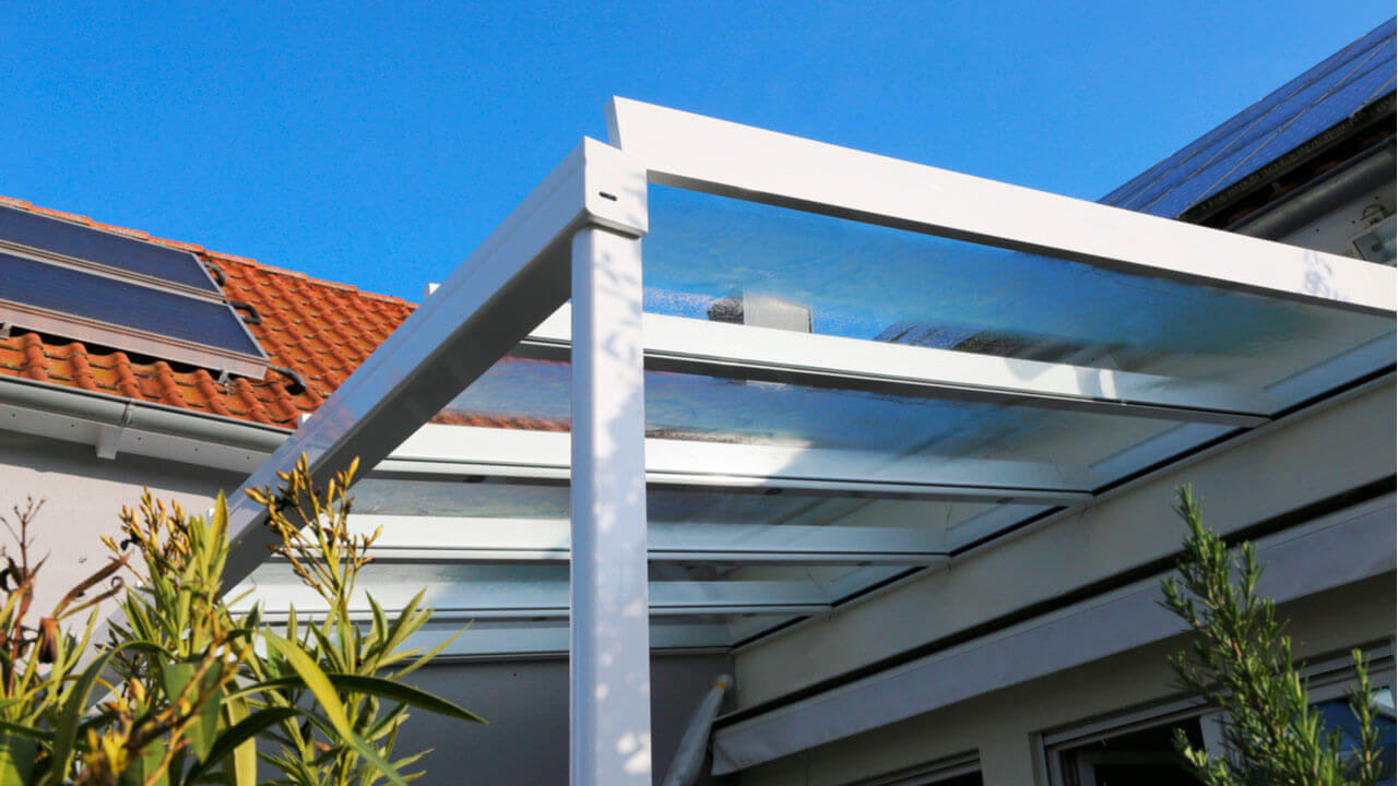 Zeitlos schön – Ihre Terrassenüberdachung aus Alu mit Stil